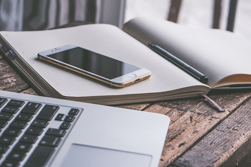 Consultation psychologique en ligne par téléphone (ordinateur) : Lucie Heitzmann