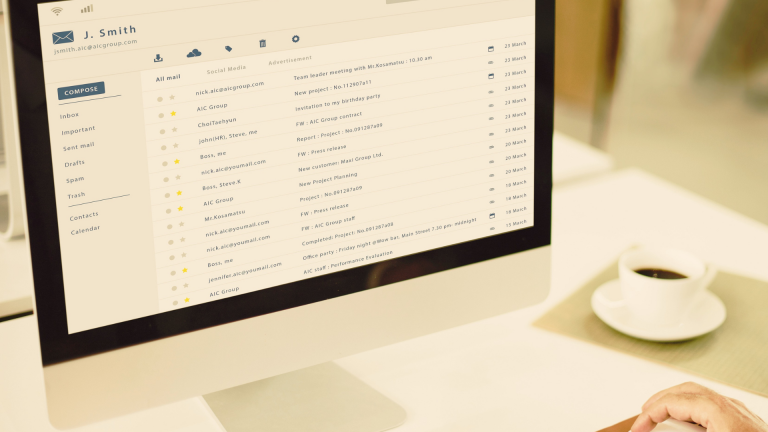 Consultation psychologique en ligne par mail (ordinateur) : Lucie Heitzmann